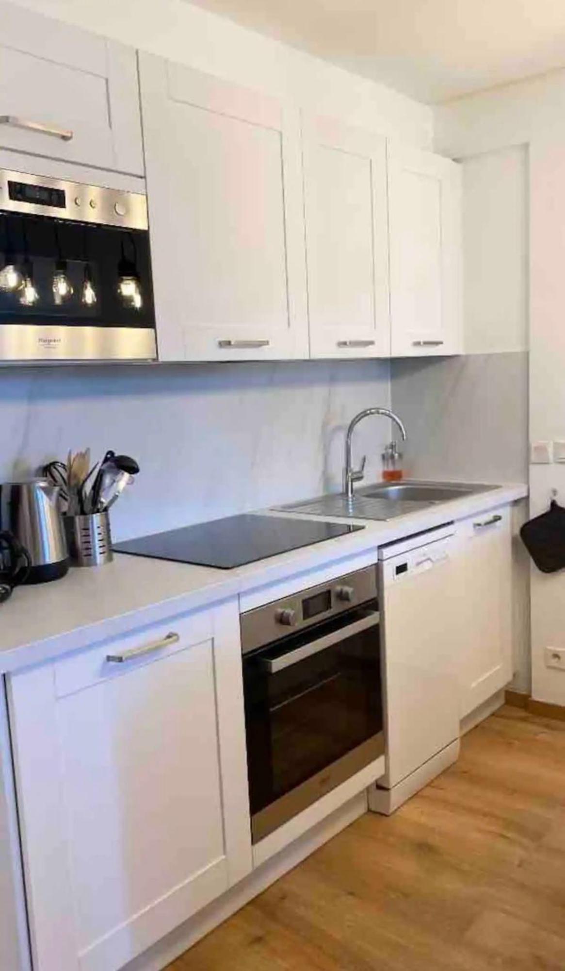 Appt 4 Pers-2 Chb-2 Sdb-piscine-linge Inclus-literies Faites A L'arrivee Inclus-parking *